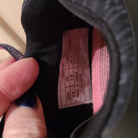 Vionic black sneakers - Picture 5 of 5